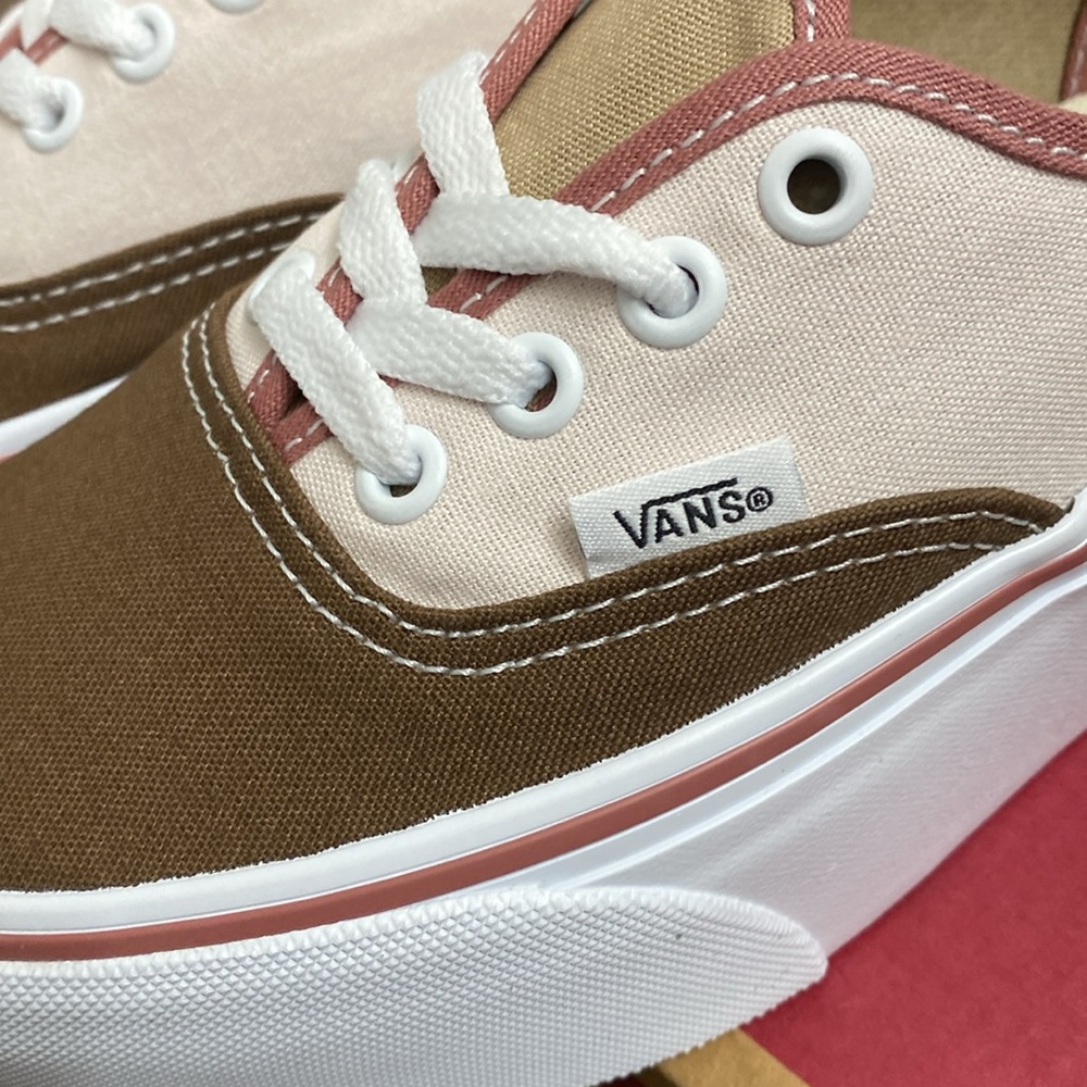 VANS AUTHENTIC STACKFORM BRAND 🔥 NEW - Picture 6 of 7